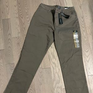 🌼💐 Women's Lee® Relaxed Fit Straight-Leg Twill Pants